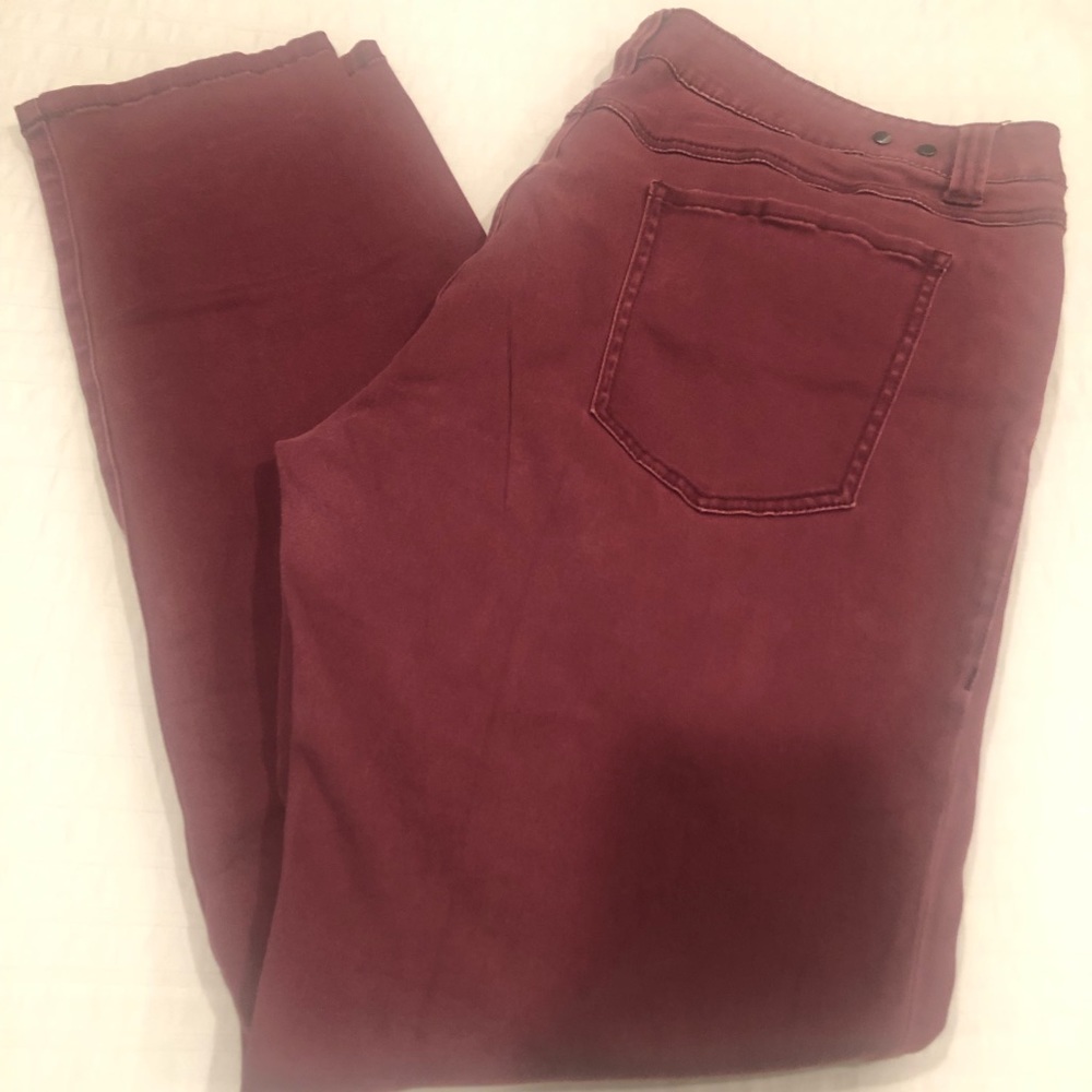 CAbi Bordeaux skinny jeans size 16